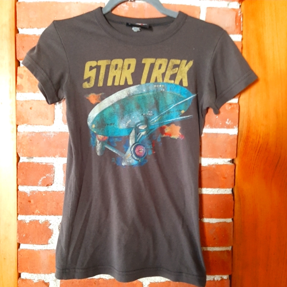 Star trek graphic tee
